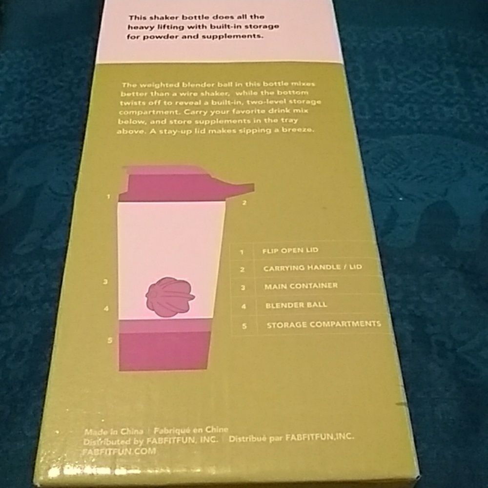 NEW NEVER USED FAB FIT FUN GET SHAKIN' DRINK BOTTLE TUMBLER - Picture 4 of 8